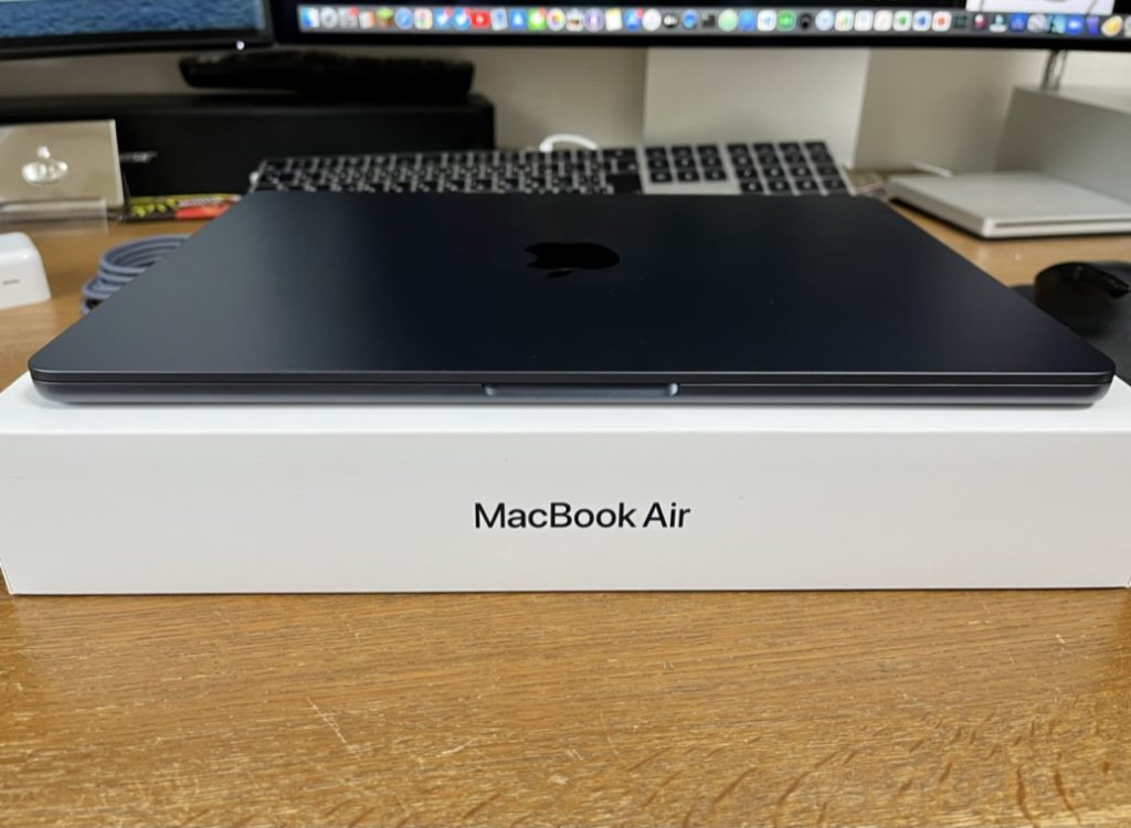 開封】 M2 MacBook Air ミッドナイト開封！ | AppleBamboo.com